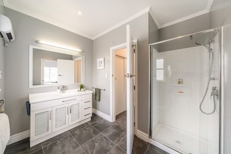 Photo of property in 11 Golders Road, Elderslea, Upper Hutt, 5018