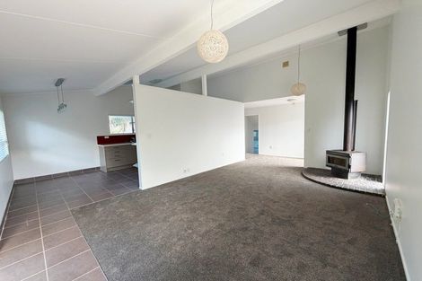 Photo of property in 13 Jenanne Place, Totara Vale, Auckland, 0629
