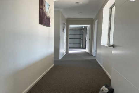 Photo of property in 11 Pounamu Place, Pegasus, 7612