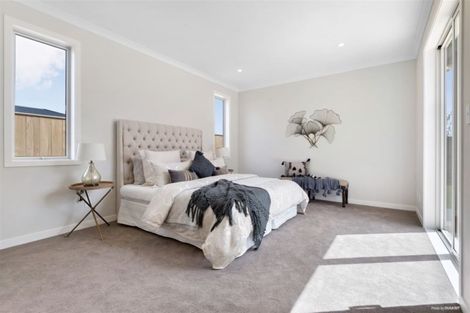 Photo of property in 6 Byron Drury Way, Riverhead, 0820