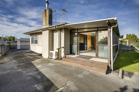 Photo of property in 1 Bennett Place, Onekawa, Napier, 4110