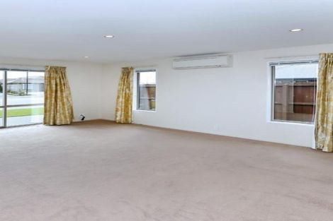 Photo of property in 56 Rannoch Drive, Broomfield, Christchurch, 8042