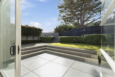Photo of property in 7 Pikitanga Close, Tawa, Wellington, 5028