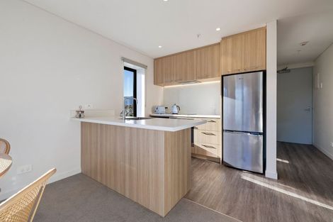 Photo of property in Toru Apartments, 702/10 Copper Beech Avenue, Frankton, Queenstown, 9300
