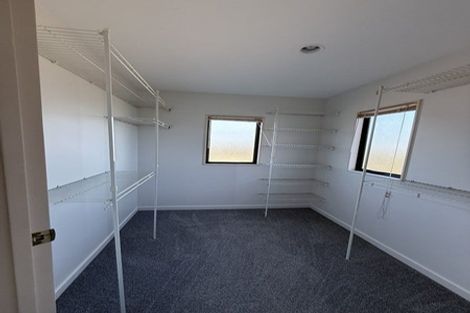 Photo of property in 11 Trotting Terrace, Fairview Heights, Auckland, 0632