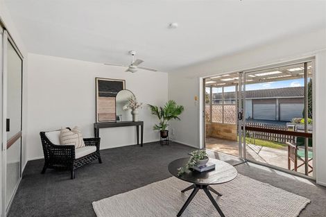 Photo of property in 2/158 Highsted Road, Casebrook, Christchurch, 8051