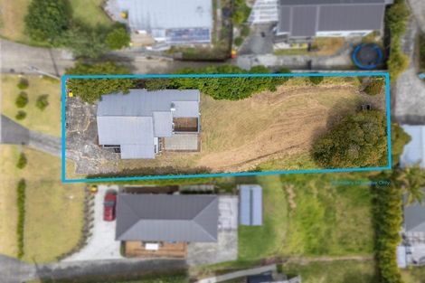 Photo of property in 22 Moffat Road, Red Beach, 0932