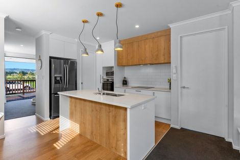 Photo of property in 24 Ahunga Road, Karaka, Papakura, 2113