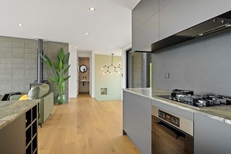 Photo of property in 58 Forest Heights, Wanaka, 9305