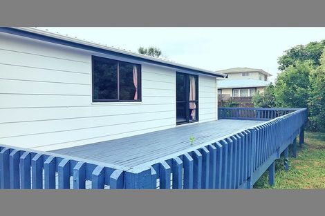 Photo of property in 49 Larnoch Road, Henderson, Auckland, 0610