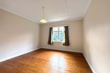 Photo of property in 39 Happy Valley Road, Owhiro Bay, Wellington, 6023