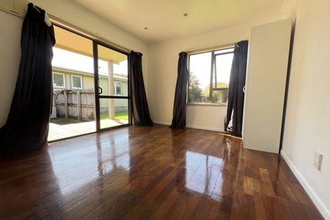 Photo of property in 18 Challinor Street, Pakuranga, Auckland, 2010