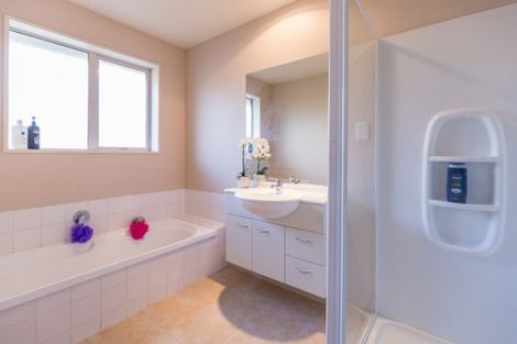 Photo of property in 11 Globe Bay Drive, Templeton, Christchurch, 8042