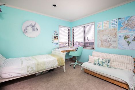 Photo of property in 41 Karamea Street, Whalers Gate, New Plymouth, 4310