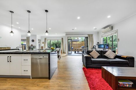 Photo of property in 43 The Esplanade, Huntington, Hamilton, 3210