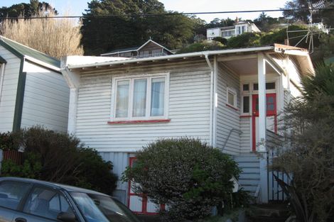 Photo of property in 19 Upper Bourke Street, Kilbirnie, Wellington, 6022