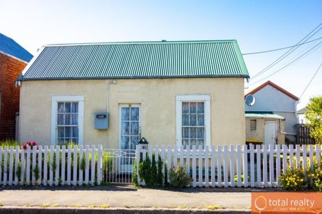 Photo of property in 61 Oxford Street, South Dunedin, Dunedin, 9012