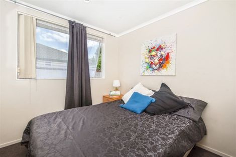 Photo of property in 75 Heathdale Crescent, Papakura, 2110