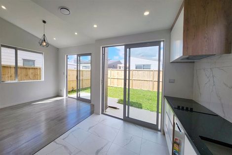 Photo of property in 14 Fredrick Hanson Road, Papakura, 2110