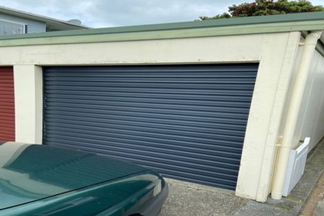 Photo of property in 1/17 The Parade, Island Bay, Wellington, 6023