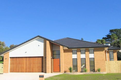 Photo of property in 50 Leafield Crescent, Henderson, Auckland, 0612