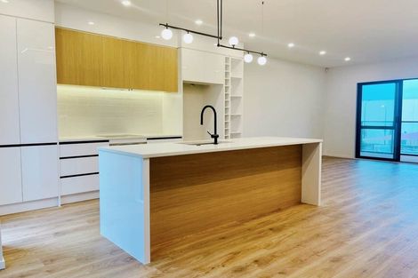 Photo of property in 20 Mina Way, Browns Bay, Auckland, 0630