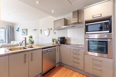 Photo of property in 16/4u Seaview Road, Paraparaumu Beach, Paraparaumu, 5032