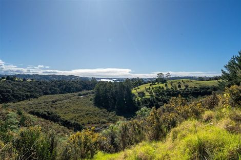 Photo of property in 93 Ranui Road, Karetu, 0283