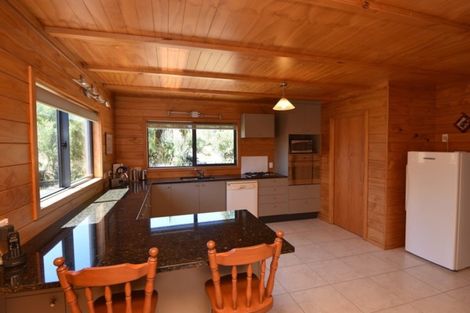 Photo of property in 75 Costley Street West, Carterton, 5713