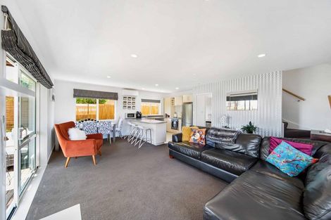 Photo of property in 3b Stevenson Road, Clarks Beach, 2122