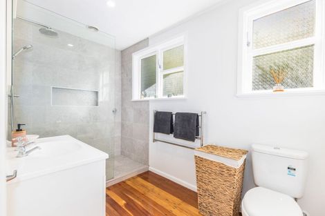 Photo of property in 5 Mamaku Street, Paraparaumu, 5032