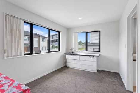 Photo of property in 3 Crompton Place, Orewa, 0931