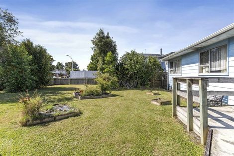 Photo of property in 73 Archmillen Avenue, Pakuranga Heights, Auckland, 2010