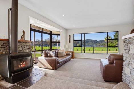 Photo of property in 126 Patiki Place, Whangamata, 3620