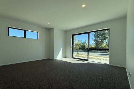 Photo of property in 21 Rushland Road, Jacks Point, 9371