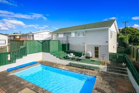 Photo of property in 117 Stanley Road, Glenfield, Auckland, 0629
