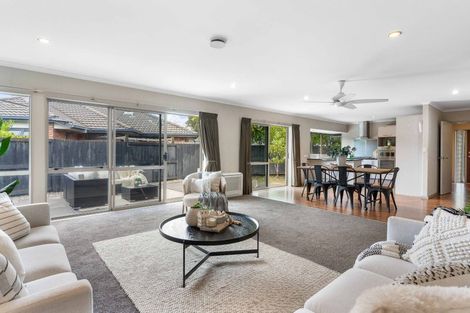 Photo of property in 32 Popata Close, Papamoa Beach, Papamoa, 3118