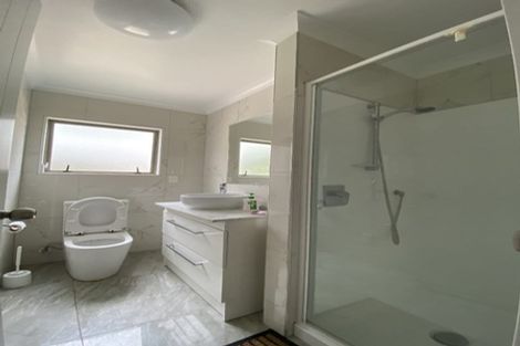 Photo of property in 4 English Oak Drive, Schnapper Rock, Auckland, 0632