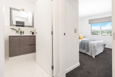 Photo of property in 49 Bassett Road, Johnsonville, Wellington, 6037