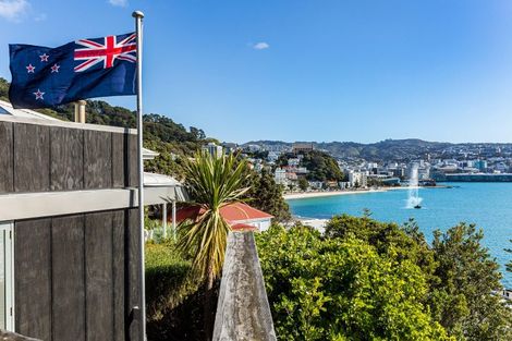 Photo of property in 334 Oriental Parade, Oriental Bay, Wellington, 6011
