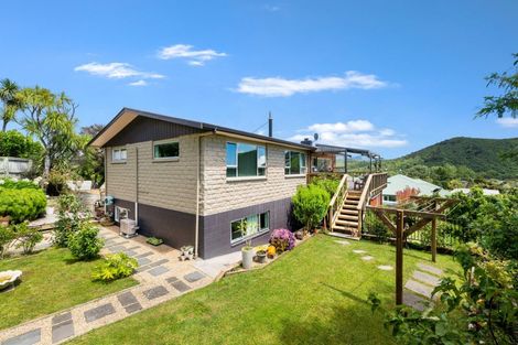 Photo of property in 32-34 Moana View Road, Waikawa, Picton, 7220