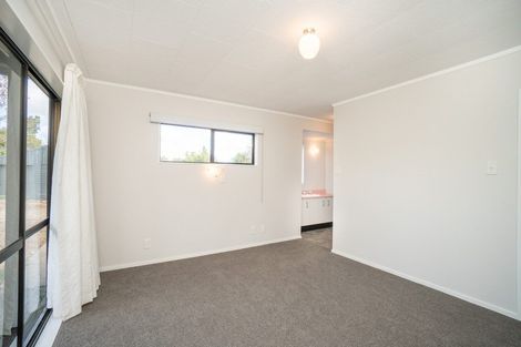 Photo of property in 765 Makerua Road, Tokomaru, Palmerston North, 4474