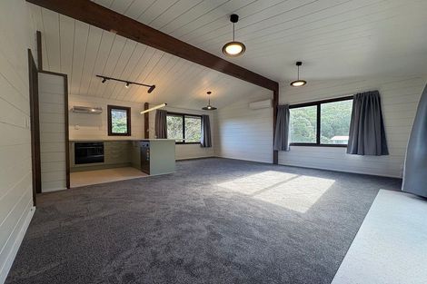Photo of property in 22 Percy Dyett Drive, Karori, Wellington, 6012