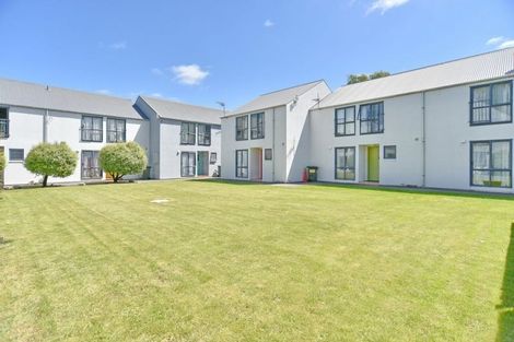 Photo of property in 5/74 Hansons Lane, Upper Riccarton, Christchurch, 8041
