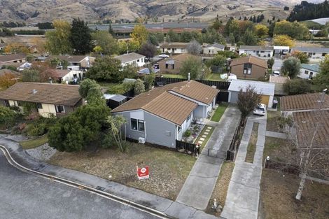 Photo of property in 12 Cornish Place, Cromwell, 9310