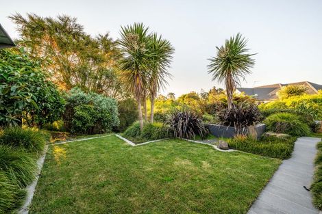 Photo of property in 140 Saint James Drive, Huntington, Hamilton, 3210