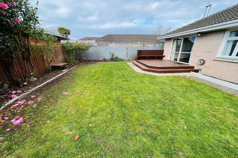 Photo of property in 63 Dunedin Street, Redwood, Christchurch, 8051