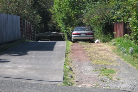 Photo of property in 30 Easton Park Parade, Glenfield, Auckland, 0629