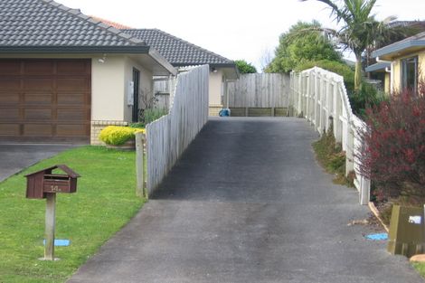 Photo of property in 14 Monivea Place, East Tamaki Heights, Auckland, 2016