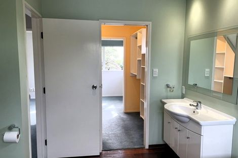 Photo of property in 106 Sturges Road, Henderson, Auckland, 0612